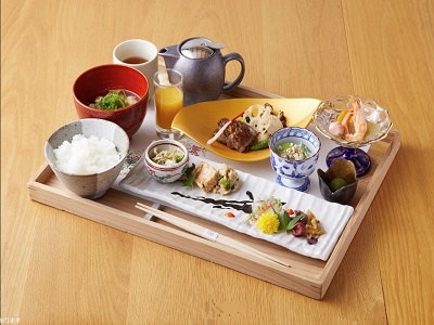 京都のデザインホテル内で和食調理スタッフ