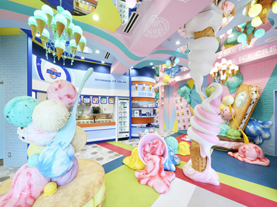 アイスクリームショップの販売スタッフ（沖縄）