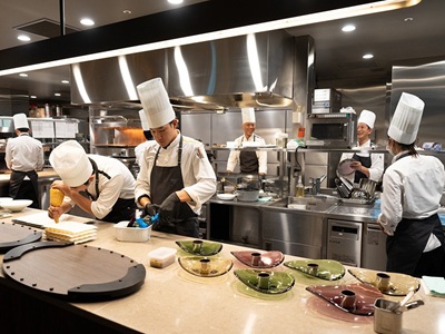 シェフドパルティ |シティホテル メインダイニング（中堅洋食調理師）